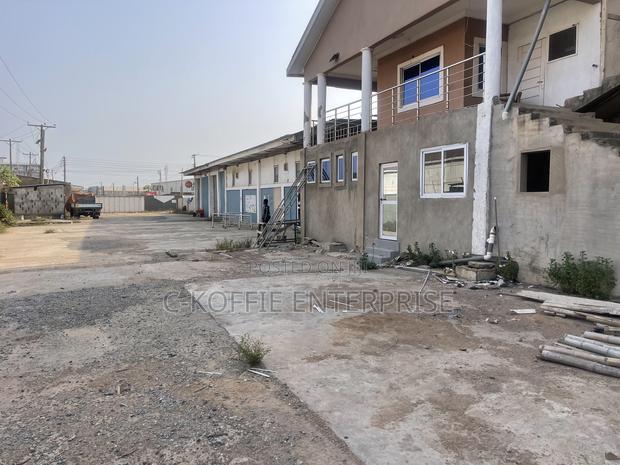 2700 SQM Warehouse at Spintex for Rent · Photo 5