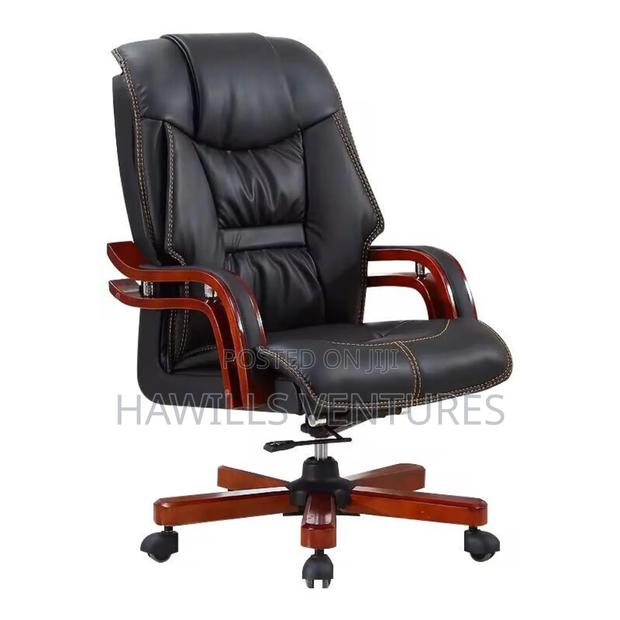 High Quality Executive Office Chair · Photo 1