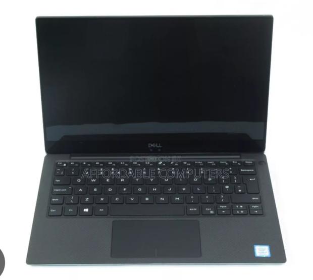 New Laptop Dell XPS 13 8GB Intel Core i7 SSD 256GB · Photo 3