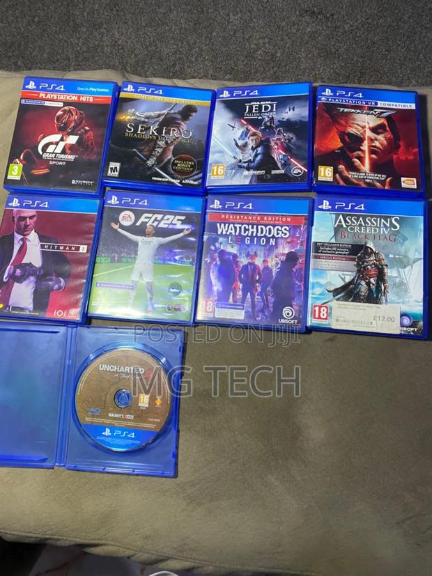 Grand Theft Auto 5 and Other Games · Photo 1