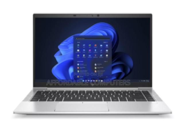 New Laptop HP EliteBook 840 G7 8GB Intel Core I5 SSD 256GB · Photo 2