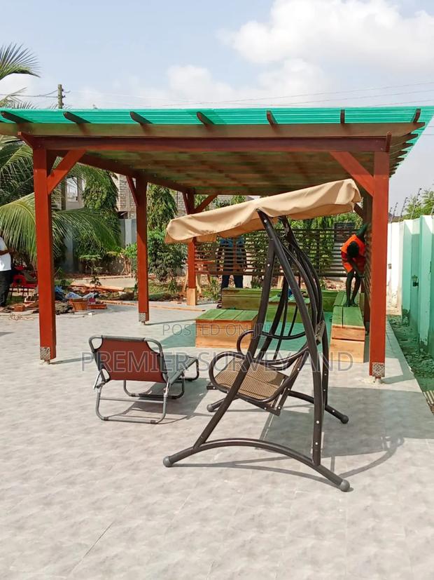 Pergola Construction · Photo 2