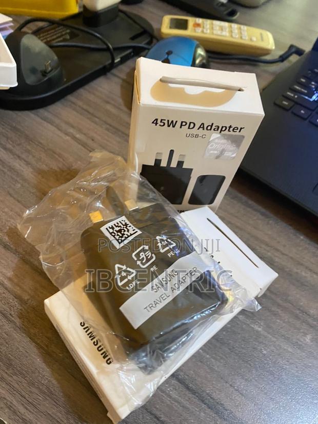 45 W Pd Adapter Usb-C · Photo 1