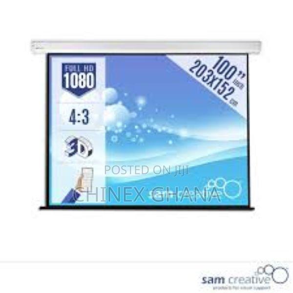 Projector Screen · Photo 1