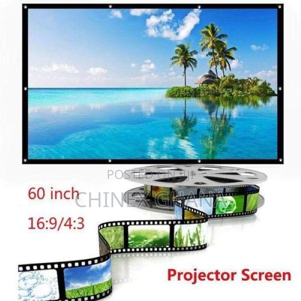 Projector Screen · Photo 2