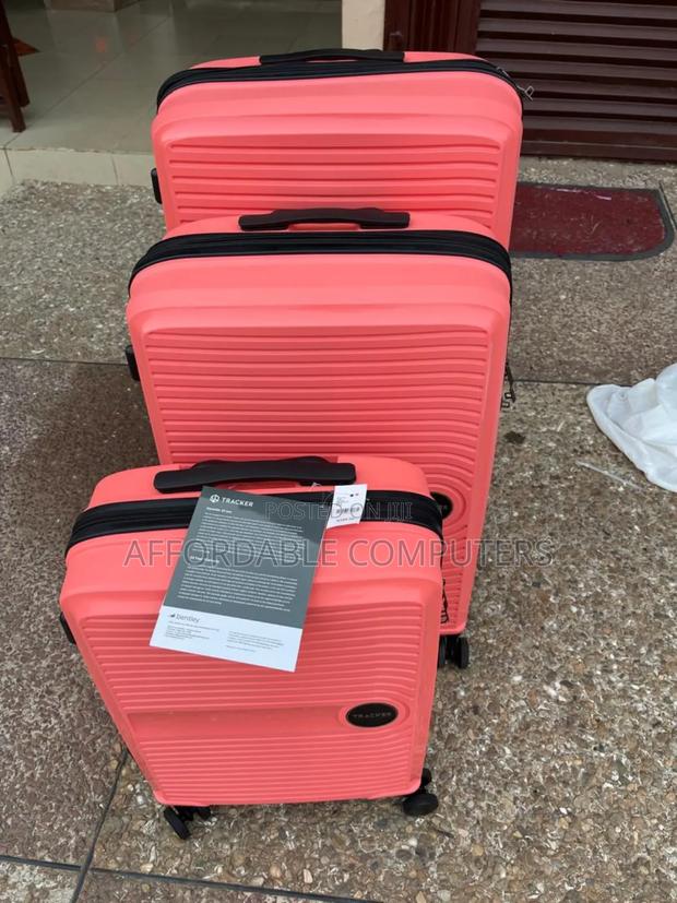 Suitcase Set · Photo 3