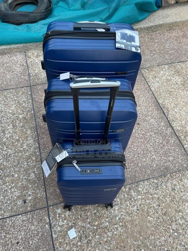 Suitcase Set · Photo 4