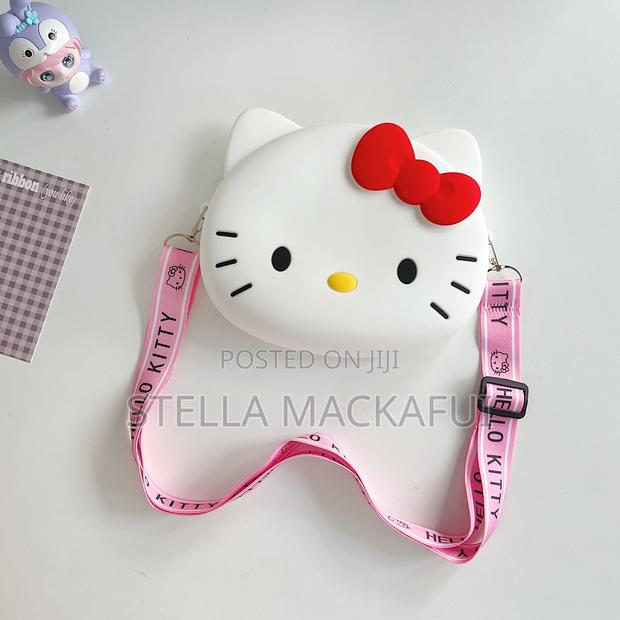 Cute Hello Kitty Bags for Kids and Adults · Photo 3