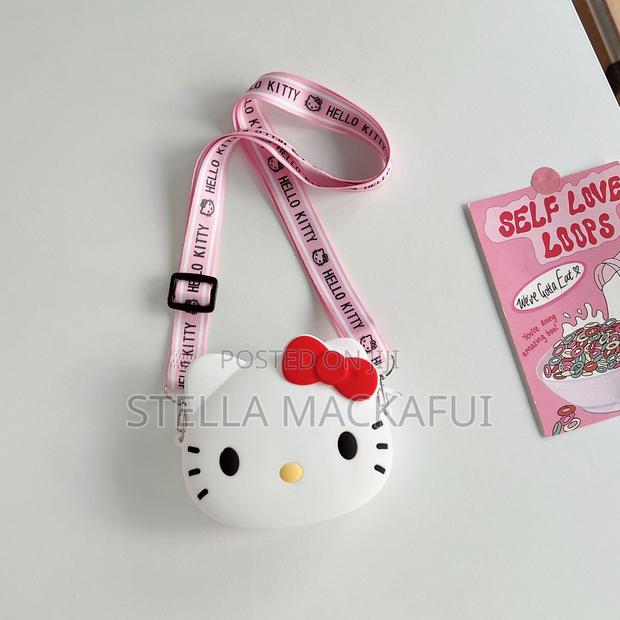 Cute Hello Kitty Bags for Kids and Adults · Photo 2