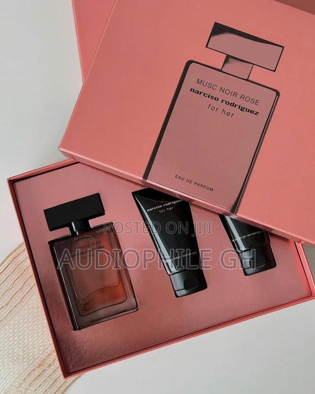 Narciso Rodriguez Musc Noir Rose Eau De Parfum Gift Set · Photo 3