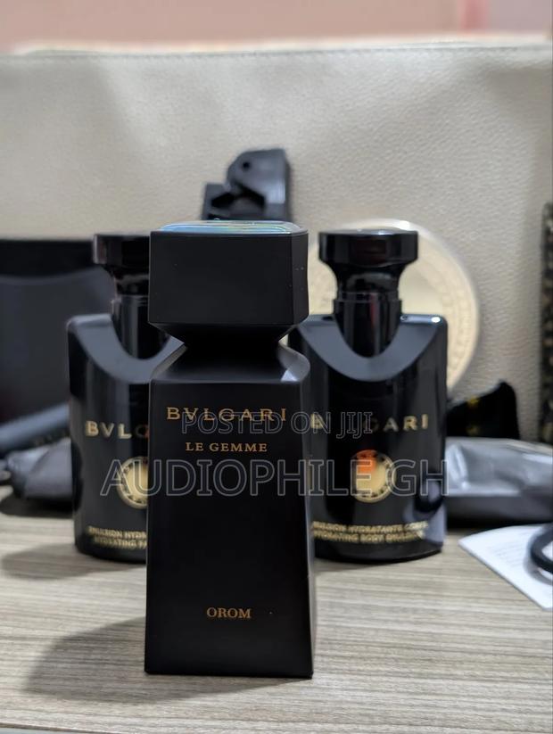 Bvlgari Le Gemme Orom + Emirates First Class Amenities Kit · Photo 3