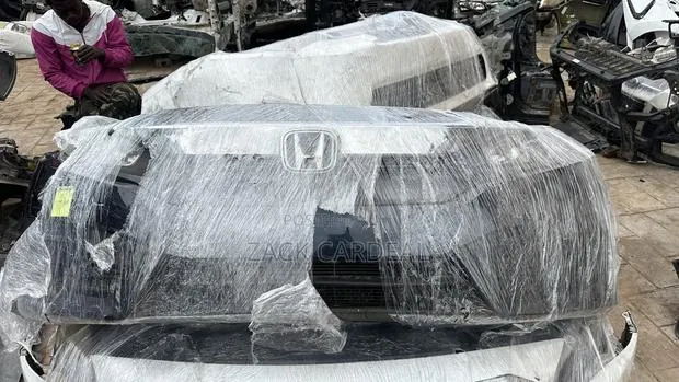 Honda Civic 2017 2017-2018 Front Cut Available · Photo 1