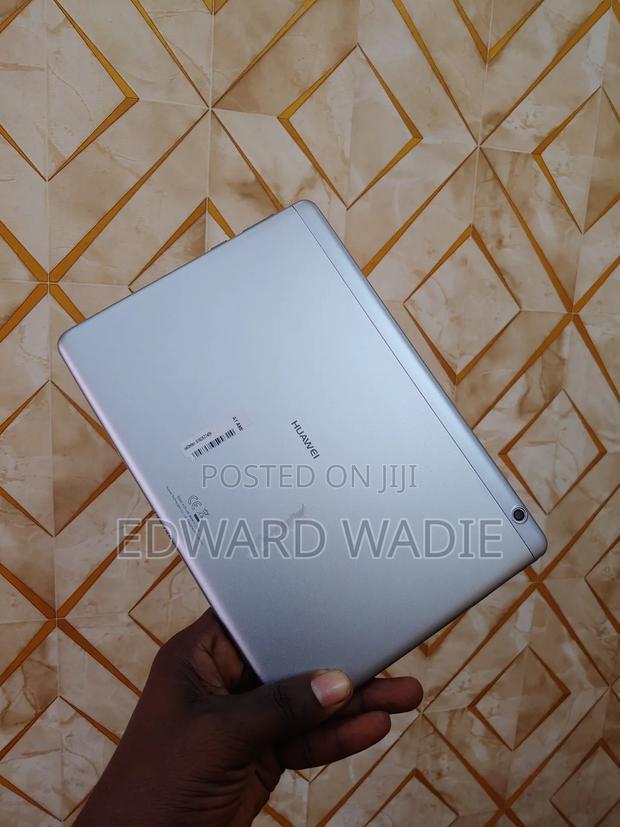 Huawei MediaPad T3 10 16 GB Silver · Photo 3