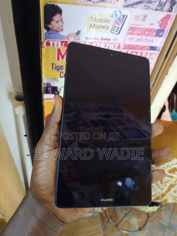 Huawei MediaPad M5 Lite 32 GB Gray · Photo 3