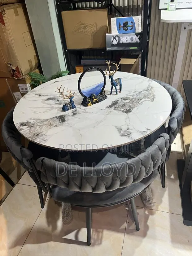 Dinning Set · Photo 1