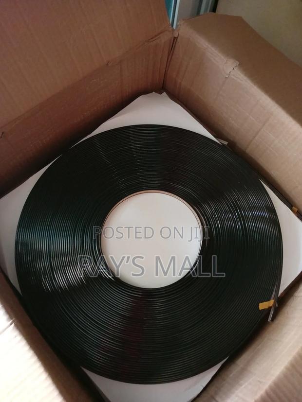 Black Ring for Photo Frames · Photo 2