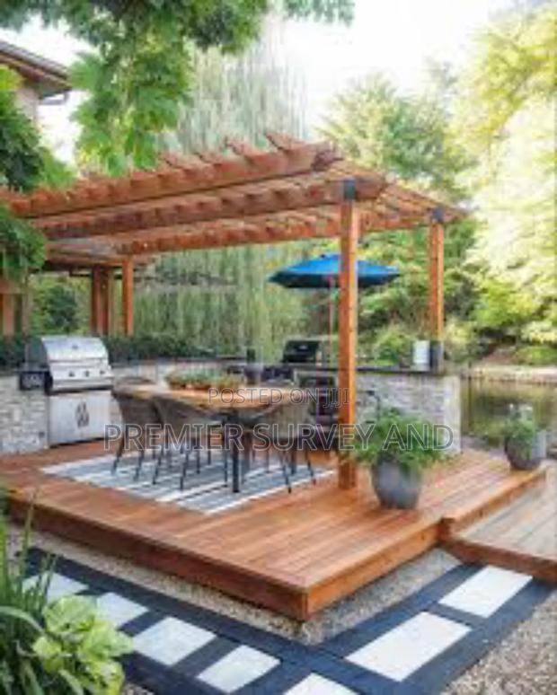 Pergola Construction · Photo 3