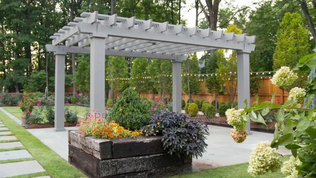 Pergola Construction · Photo 4