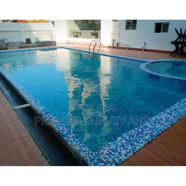 Swimming Pool Construction · Photo 1