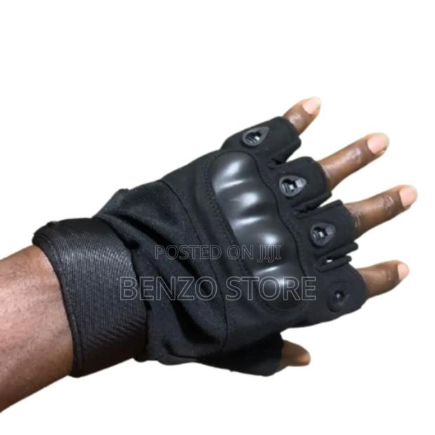 Quality Gloves for Men and Women · Photo 2