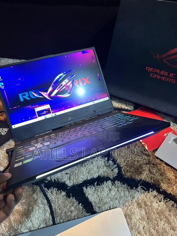 Laptop Asus ROG Strix SCAR Edition 16GB Intel Core I7 SSD 512GB · Photo 5