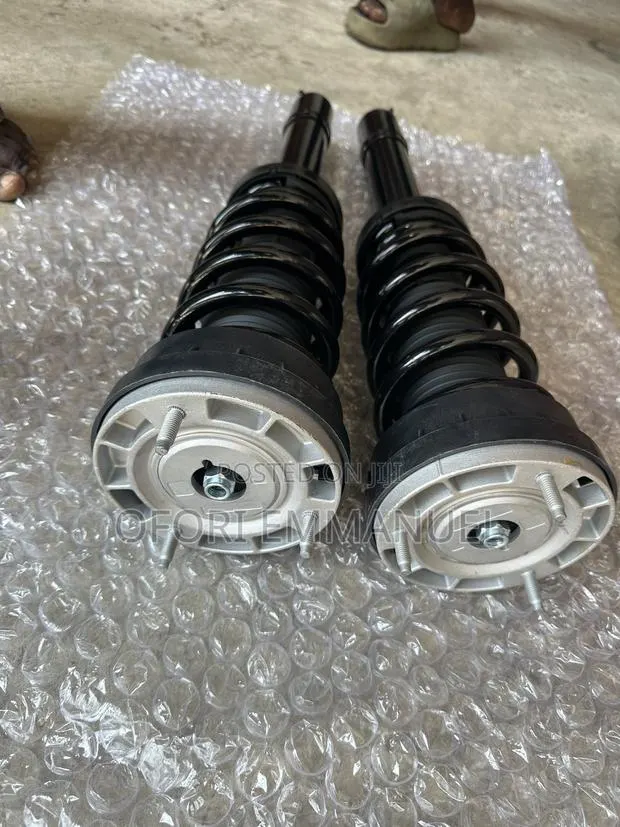 Range Rover Velar Front Shocks · Photo 1