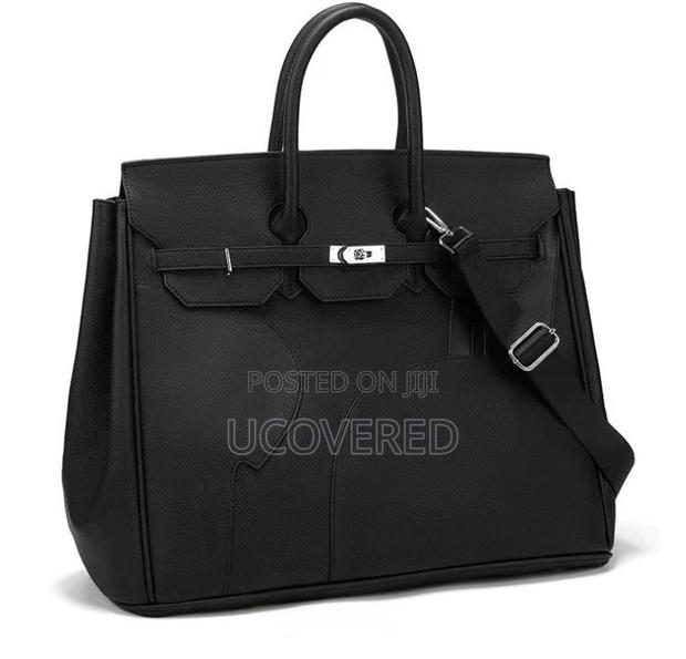 High Quality Hand Crafted Leather Duffle Bag · Photo 3