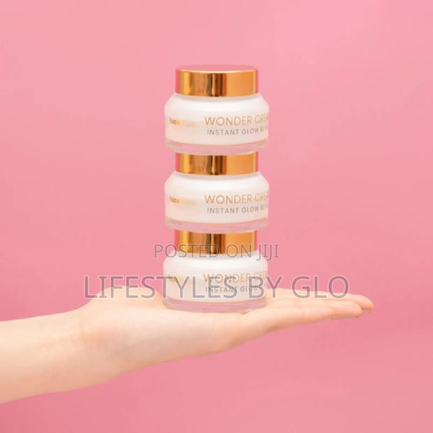 Face Facts Wonder Cream Instant Glow Reviver for Face · Photo 2