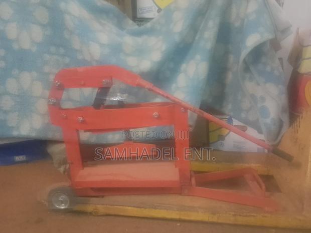 Pavement Block Cutter for Sale and Rental · Photo 1