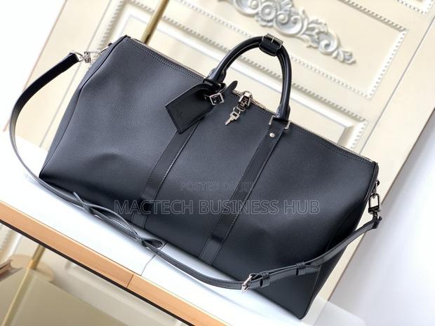 Traveling Bag · Photo 1