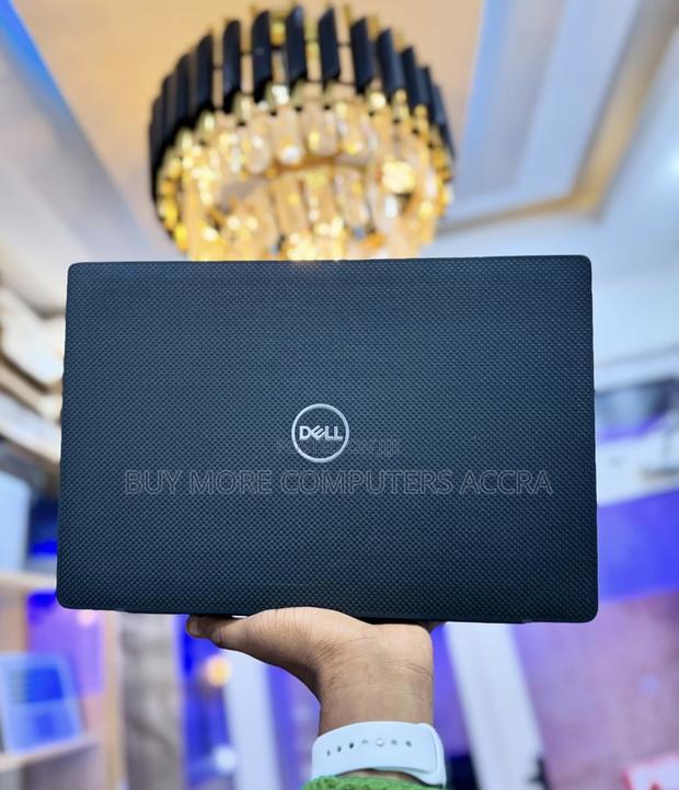 Laptop Dell Latitude 7300 8GB Intel Core i7 SSD 256GB · Photo 2