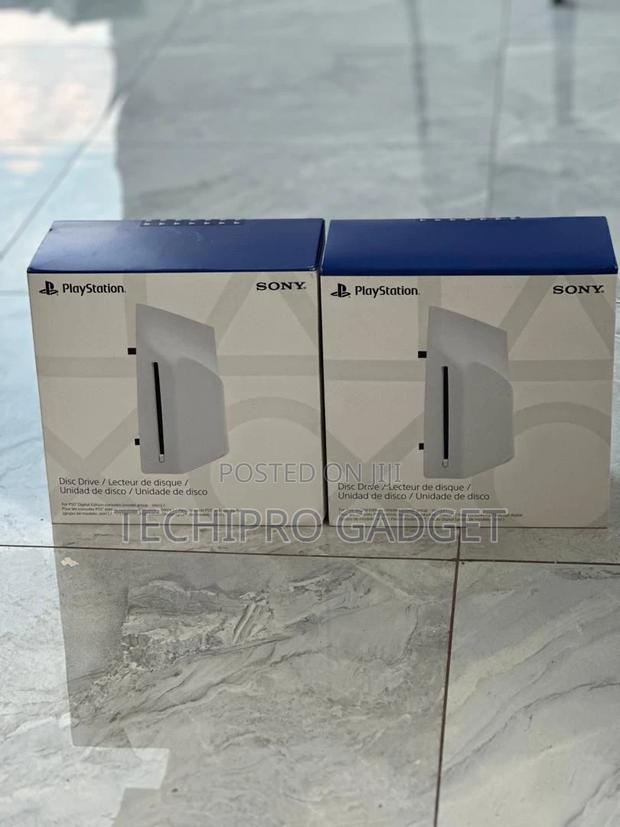 Playstation 5 Disc Drive Sealed · Photo 1