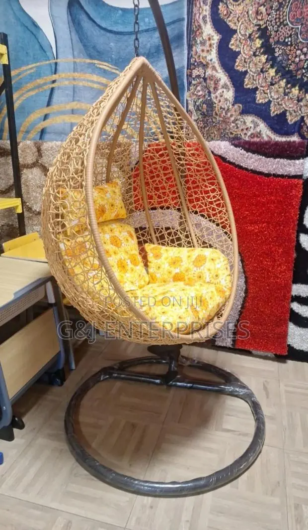 Swing Chair Rattan With Cushion · Photo 1