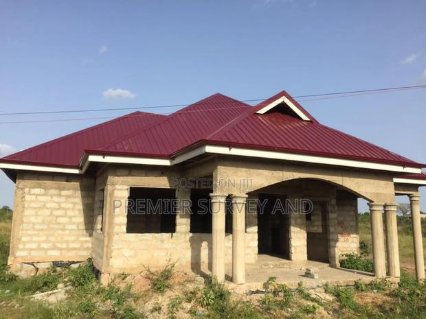 Build Your Dream Home With Premier Construction LTD · Photo 3