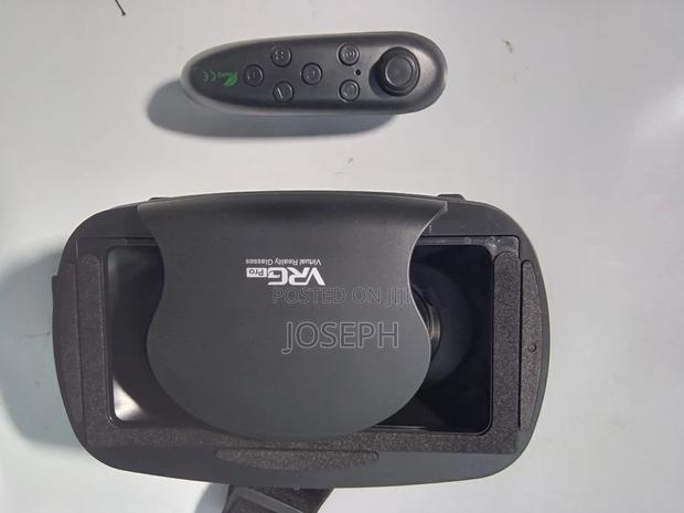 Vr Headset Pro Version With Controller · Photo 3