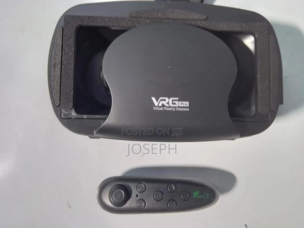 Vr Headset Pro Version With Controller · Photo 1