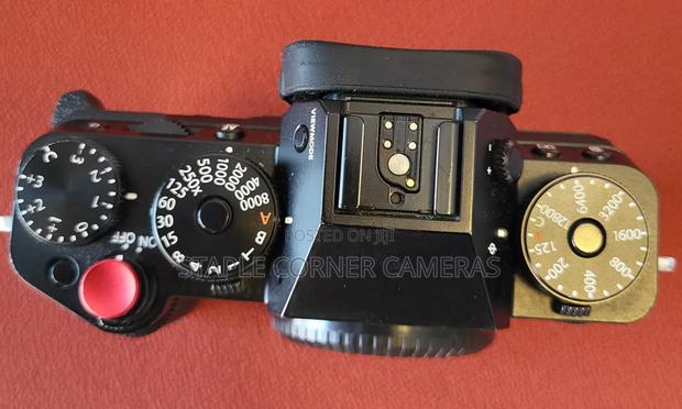 Fujifilm X-T5 40.2 MP Mirrorless Digital Camera - Body Only · Photo 2