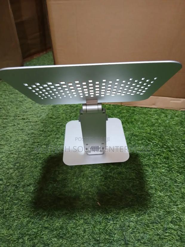 Laptop Stand · Photo 2
