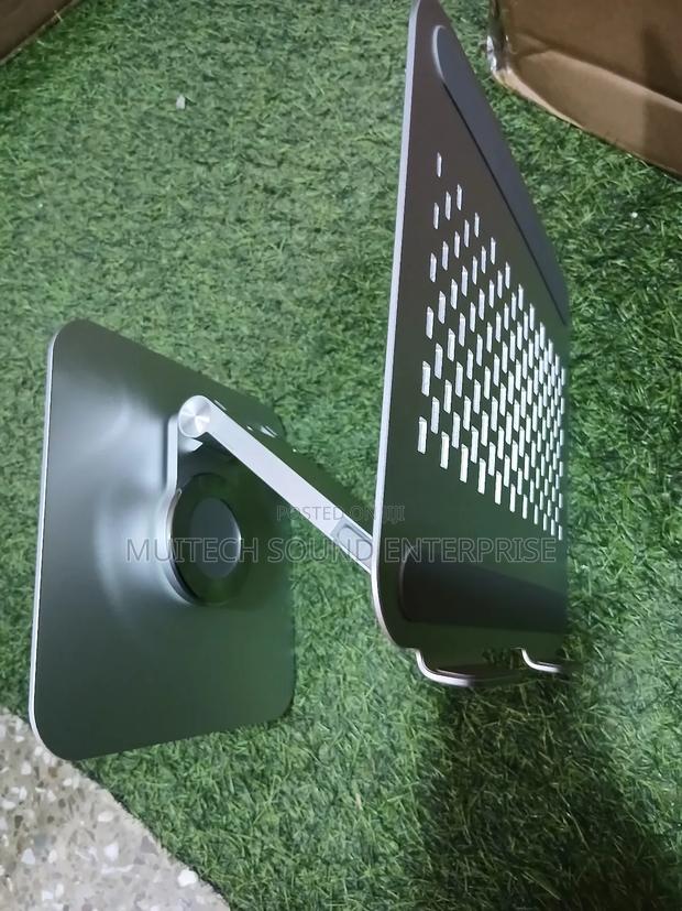 Laptop Stand · Photo 6