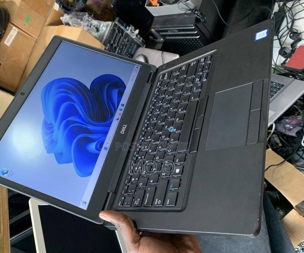Laptop Dell Latitude 5490 8GB Intel Core I7 SSD 256GB · Photo 1