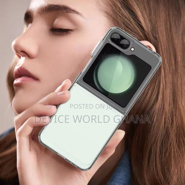 Transparent Color Case Available for Samsung Z Flip 6 and 5 · Photo 8