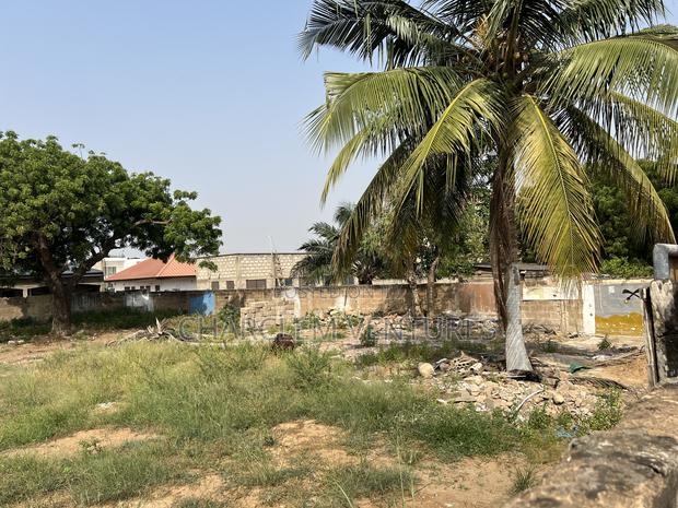 Plots of Land for Sale at East Airport · Photo 3