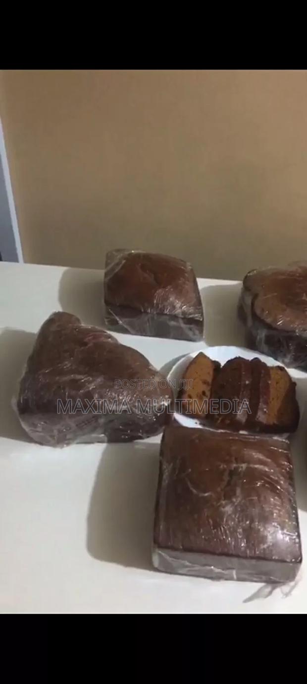 Order Your Rich Fruit And Caramelized Cake · Photo 2