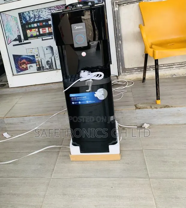 Grab Perfect Midea (Black) 30 Liters Electric Water Dispenser · Photo 1