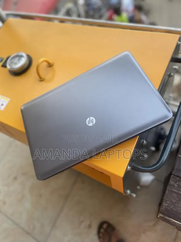New Laptop HP 250 G1 8GB Intel Core i3 HDD 500GB · Photo 1