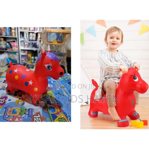 Inflatable Bouncing Hopper Horse With Music · Photo 1