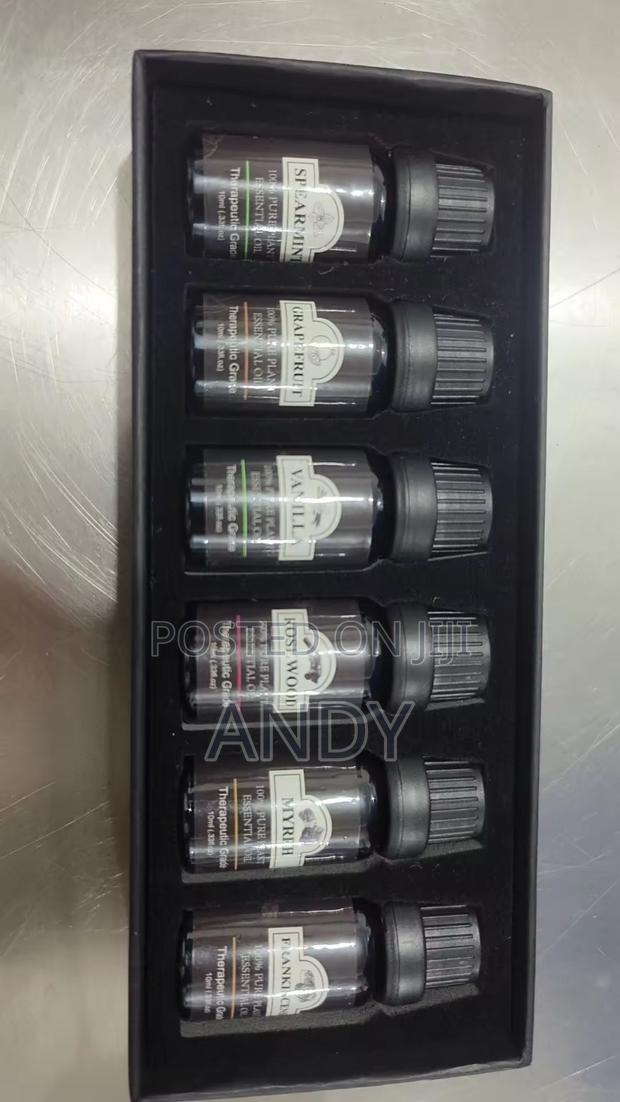 Essential Oils · Photo 4