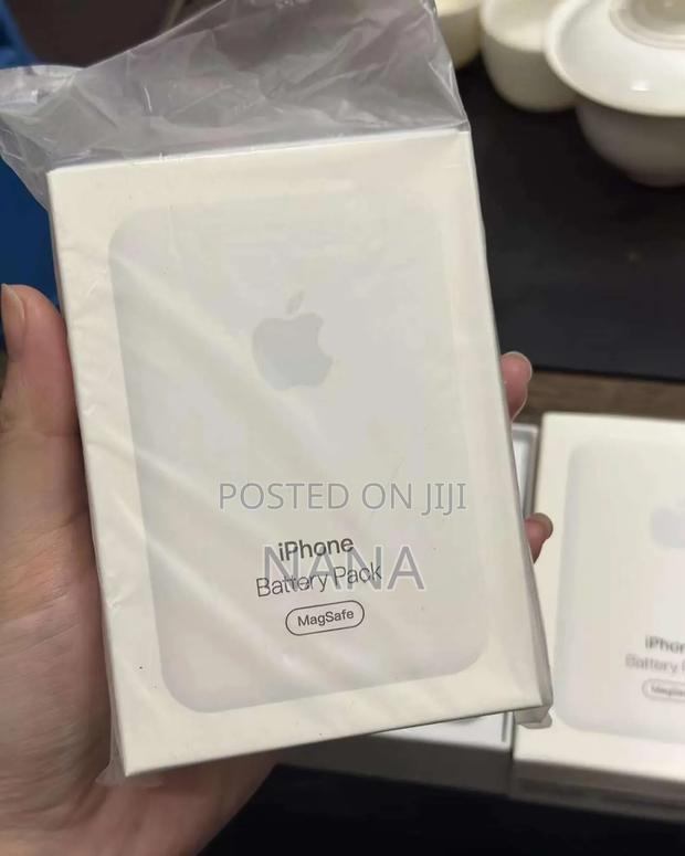Magsafe Wireless Charger Powerbank · Photo 3