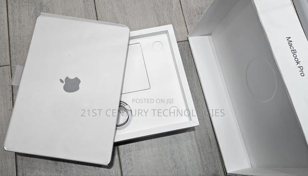 Laptop Apple MacBook Pro 2023 M3 14-Inch 18GB Apple M3 Pro SSD 512GB · Photo 4