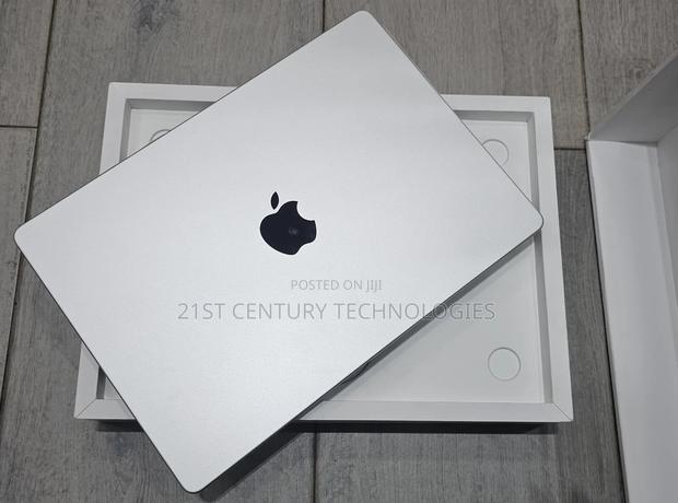 Laptop Apple MacBook Pro 2023 M3 14-Inch 18GB Apple M3 Pro SSD 512GB · Photo 5